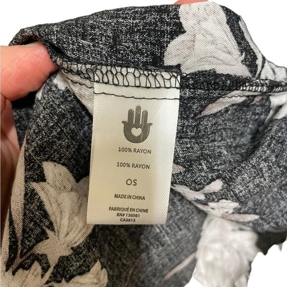 Spiritual Gangster Maya Kaftan Wrap Floral Black with Tie - Picture 8 of 8